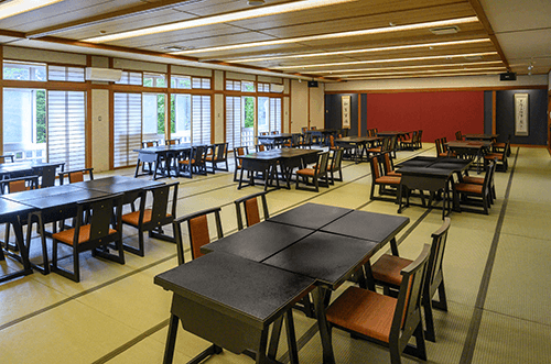 큰 연회장 '운카이'